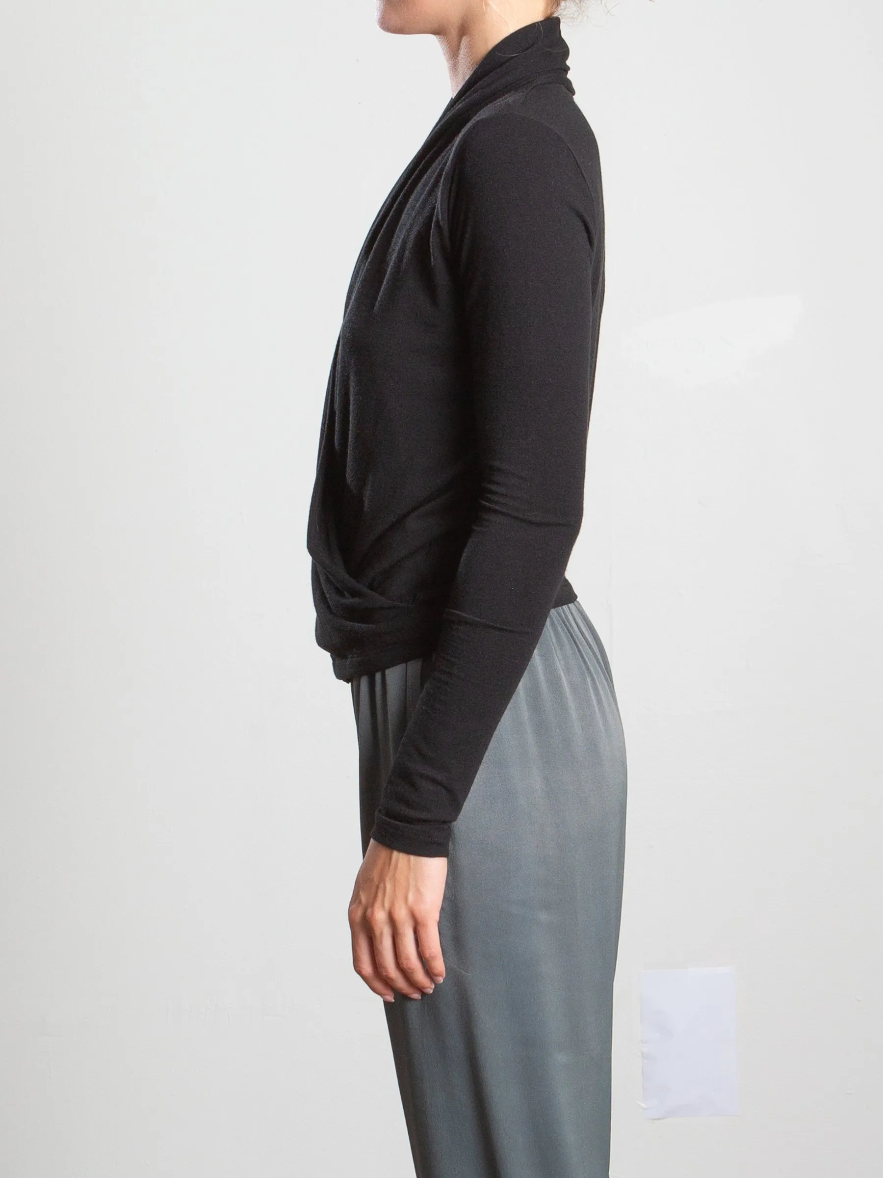 Lana Wrap Top in Cashmere Jersey - Black