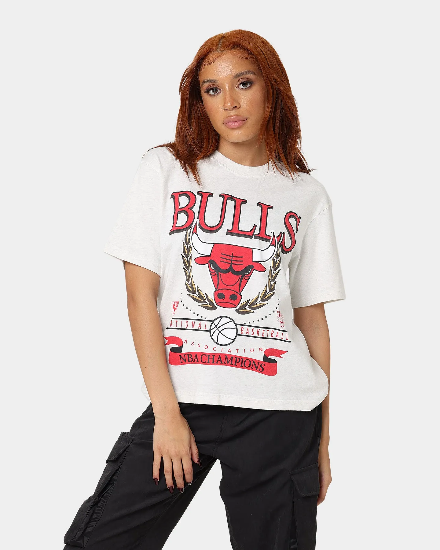 Mitchell & Ness Women's Chicago Bulls National Boxy T-Shirt White Marle