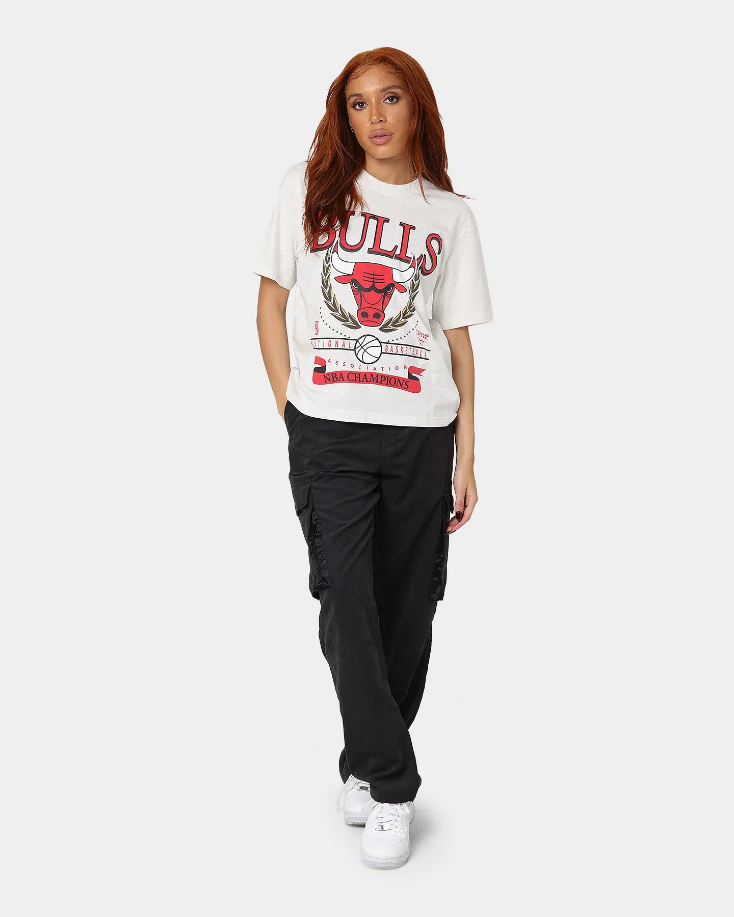 Mitchell & Ness Women's Chicago Bulls National Boxy T-Shirt White Marle