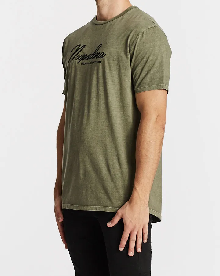 Nena Pasadena MENS FREEDOM SCOOP BACK TEE - PIGMENT KHAKI